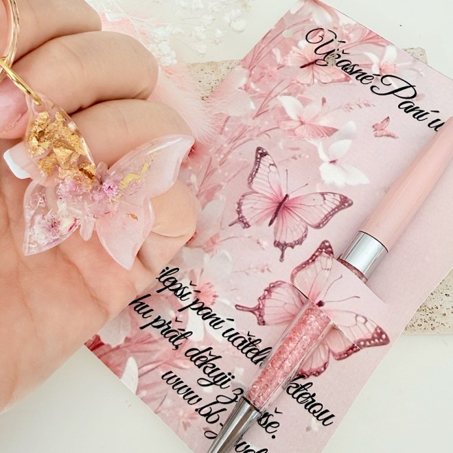 darek-pro-pani-ucitelku-klicenka-motyl